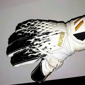 Adidas PREDATOR 20 FINGERSAVE  Gloves Sz 7